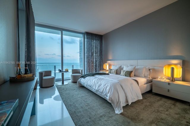 300 Biscayne Blvd Way 3403, Miami, FL 33131