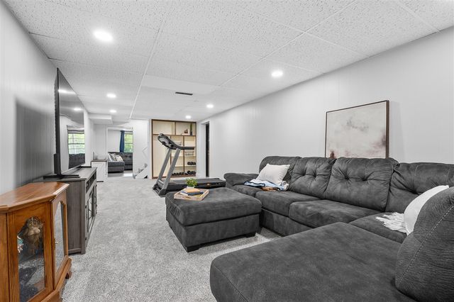 6453 N 12th Street, Kalamazoo, MI 49009