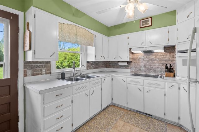 6453 N 12th Street, Kalamazoo, MI 49009