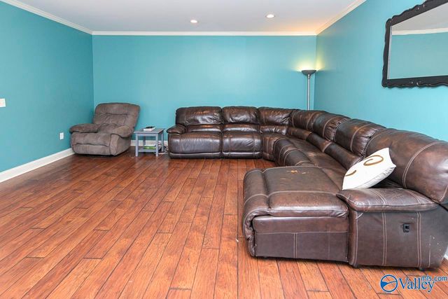 12 Blackwood Drive, Hartselle, AL 35640