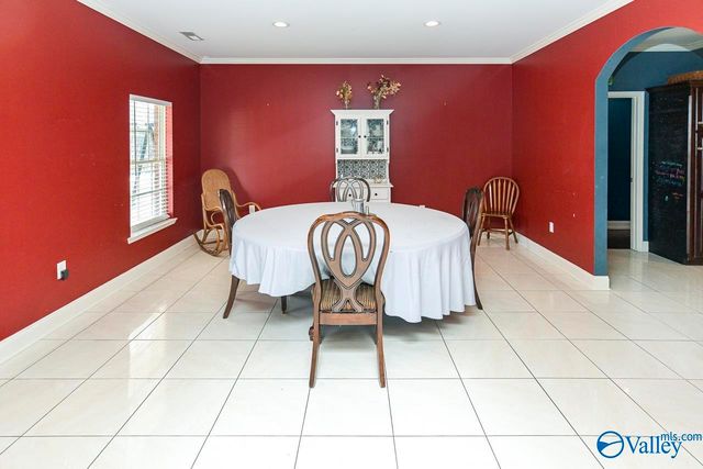 12 Blackwood Drive, Hartselle, AL 35640