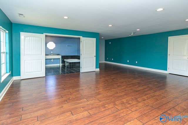 12 Blackwood Drive, Hartselle, AL 35640