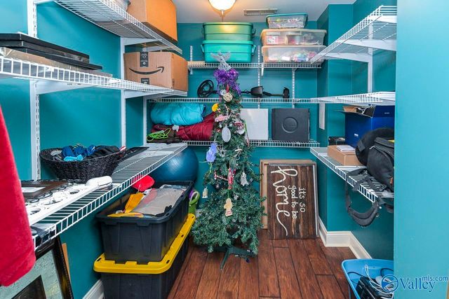 12 Blackwood Drive, Hartselle, AL 35640