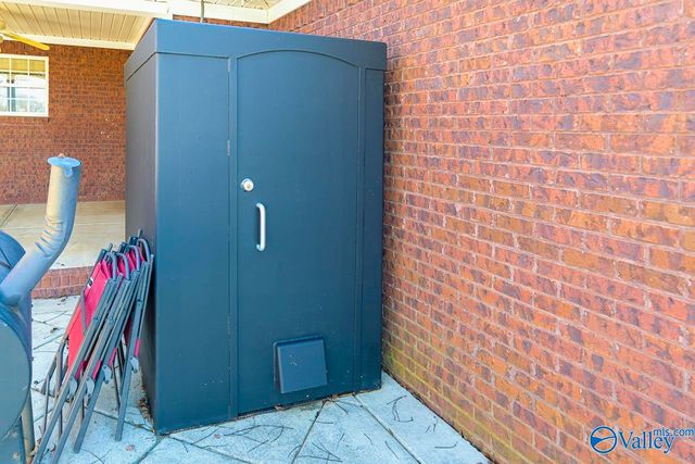 12 Blackwood Drive, Hartselle, AL 35640