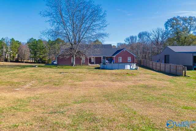 12 Blackwood Drive, Hartselle, AL 35640