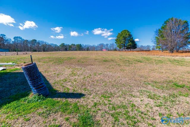 12 Blackwood Drive, Hartselle, AL 35640