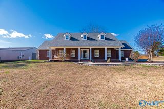 12 Blackwood Drive, Hartselle, AL 35640