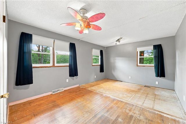 5009 Mill Creek Road, Cedar Grove, NC 27231
