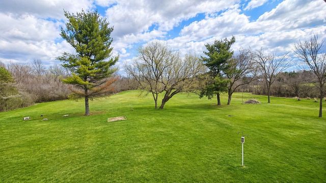 6876 Nollar Road, Whitmore Lake, MI 48189