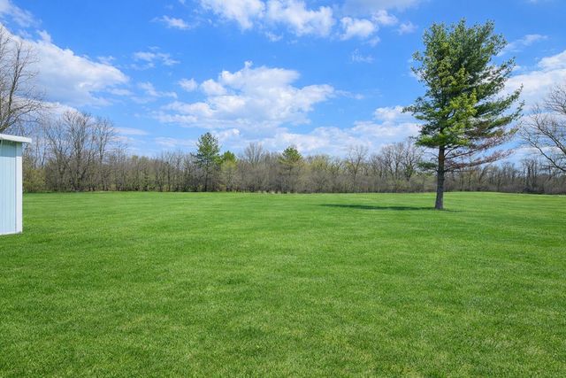 6876 Nollar Road, Whitmore Lake, MI 48189