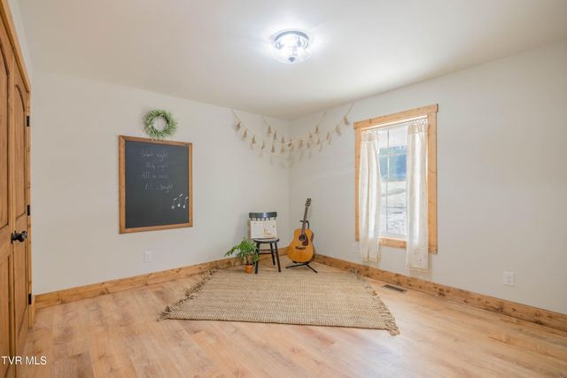 350 Possum Creek Road, Greeneville, TN 37743