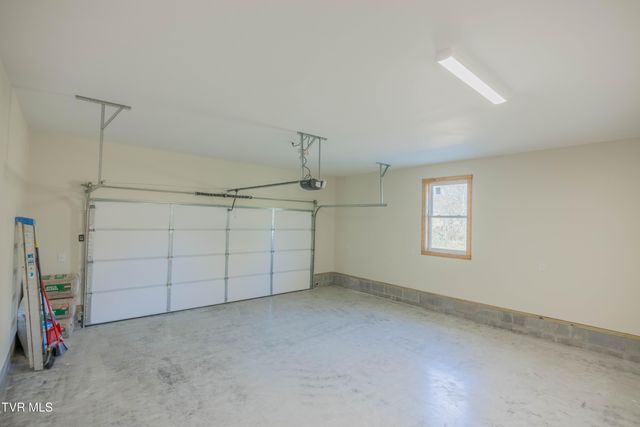 350 Possum Creek Road, Greeneville, TN 37743