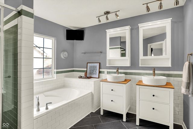 13848 Fernleaf Way, Carmel, IN 46033