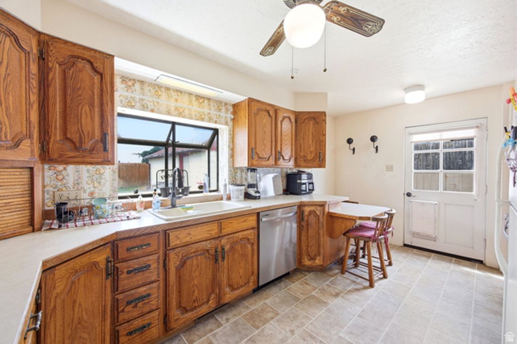 287 S 400 W, Tooele, UT 84074 — photo 5