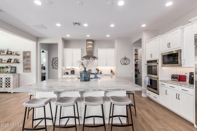 18813 E PEARTREE Lane, Queen Creek, AZ 85142