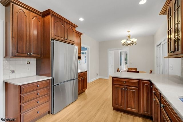 34 Deer Run, Long Hill Twp., NJ 07946