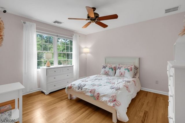 34 Deer Run, Long Hill Twp., NJ 07946
