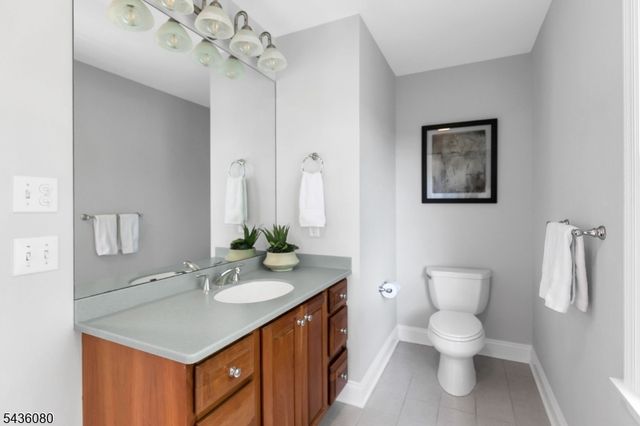 34 Deer Run, Long Hill Twp., NJ 07946
