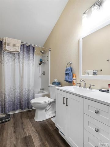 315 W Oak Street, St Clair, MO 63077