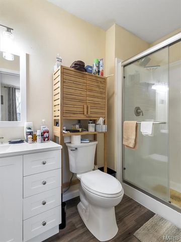 315 W Oak Street, St Clair, MO 63077