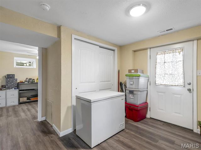 315 W Oak Street, St Clair, MO 63077