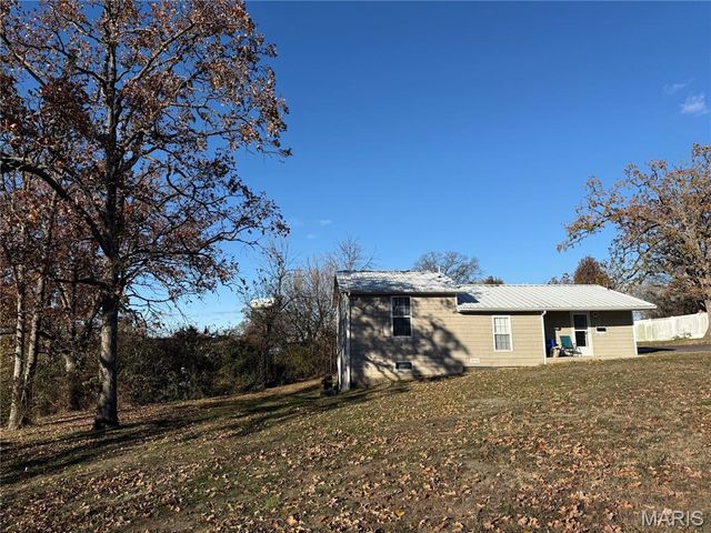 315 W Oak Street, St Clair, MO 63077