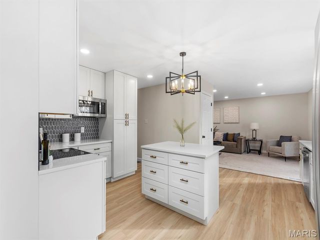 14932 Appalachian Trail, Chesterfield, MO 63017