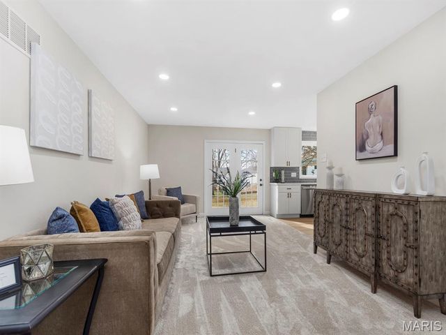 14932 Appalachian Trail, Chesterfield, MO 63017