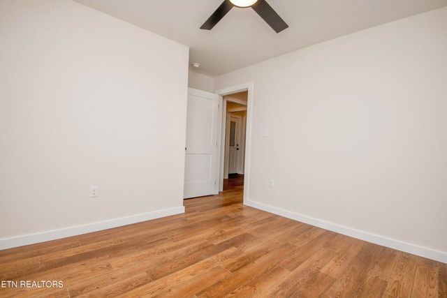 1029 Claude Rd, Knoxville, TN 37914