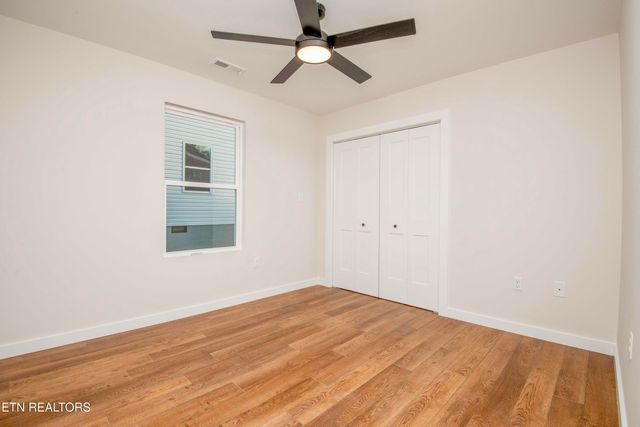 1029 Claude Rd, Knoxville, TN 37914