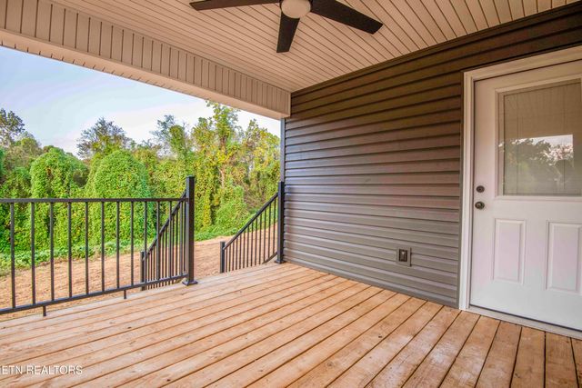 1029 Claude Rd, Knoxville, TN 37914