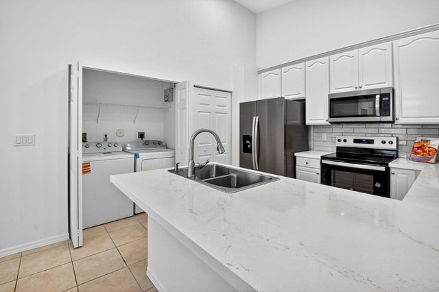 8624 Logia Circle, Boynton Beach, FL 33472