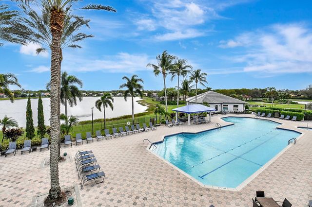 8624 Logia Circle, Boynton Beach, FL 33472