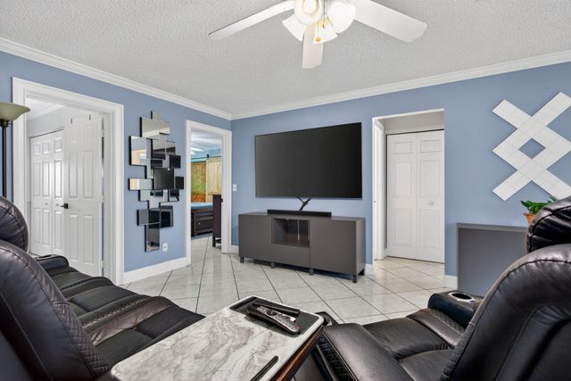 1601 NW 48th Place, Deerfield Beach, FL 33064