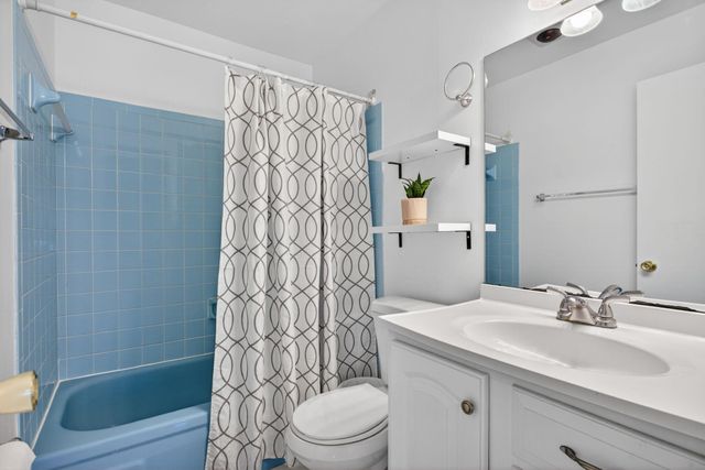 1601 NW 48th Place, Deerfield Beach, FL 33064