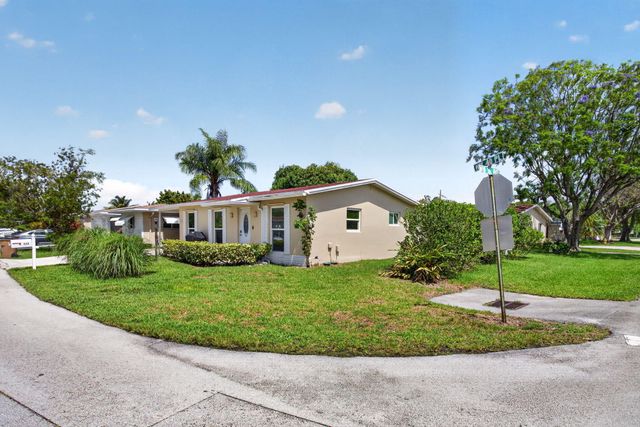 1601 NW 48th Place, Deerfield Beach, FL 33064