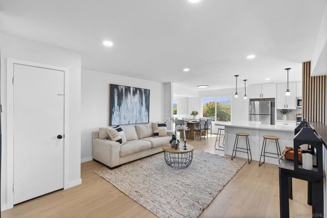 1128 Dawnridge Ave, El Cajon, CA 92021