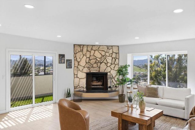 1128 Dawnridge Ave, El Cajon, CA 92021