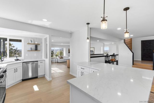 1128 Dawnridge Ave, El Cajon, CA 92021