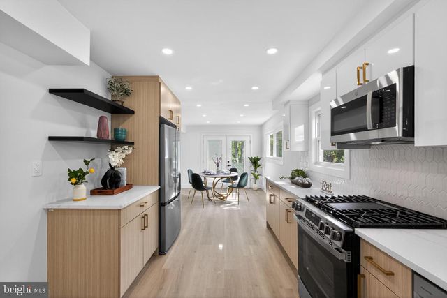 30 PURDUE DR, Riverside, NJ 08075