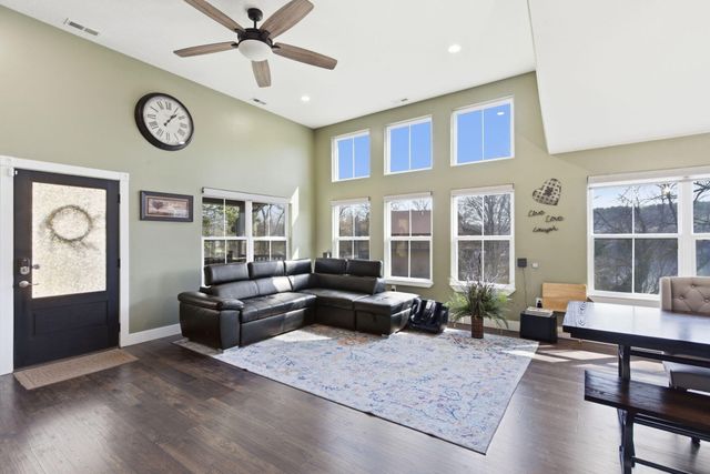 806 Sunset Road, Branson, MO 65616