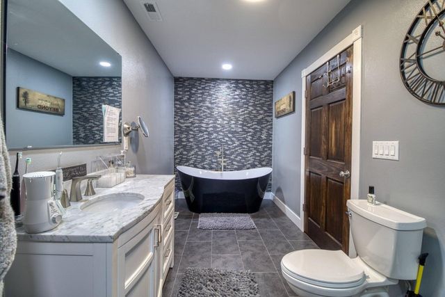 806 Sunset Road, Branson, MO 65616