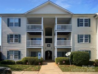 4432 Eaves Lane, Charlotte, NC 28215