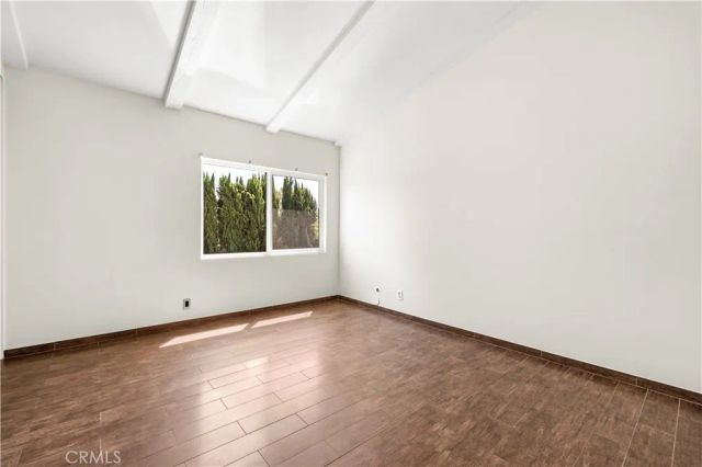 7320 Lennox Avenue D8, Van Nuys, CA 91405