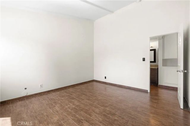 7320 Lennox Avenue D8, Van Nuys, CA 91405