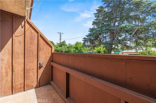 7320 Lennox Avenue D8, Van Nuys, CA 91405