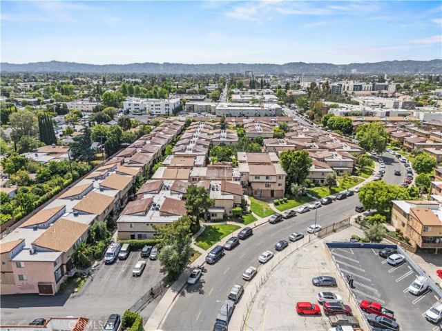 7320 Lennox Avenue D8, Van Nuys, CA 91405