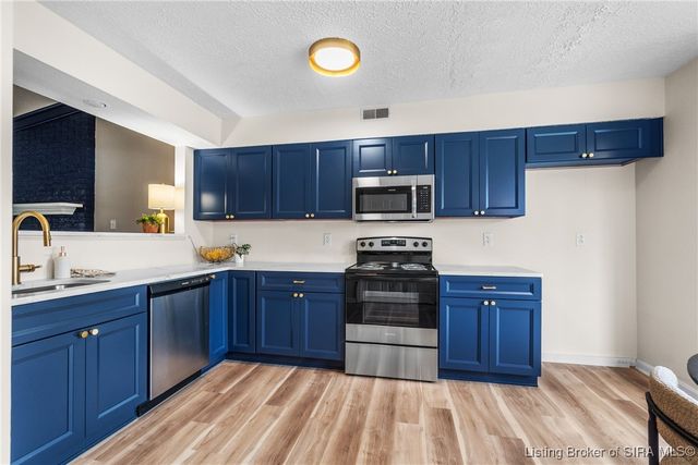 1707 National Avenue, Jeffersonville, IN 47130