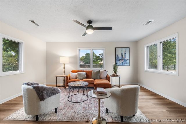 1707 National Avenue, Jeffersonville, IN 47130