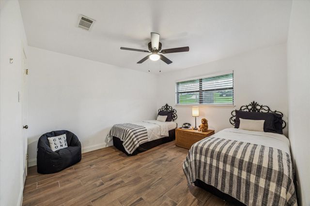 411 Southwood Shores Drive, Coldspring, TX 77331